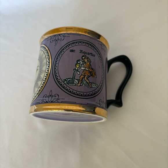 Victorian Trading Written in the Stars Purple Aquarius Zodiac Mug - Picture 12 of 16
